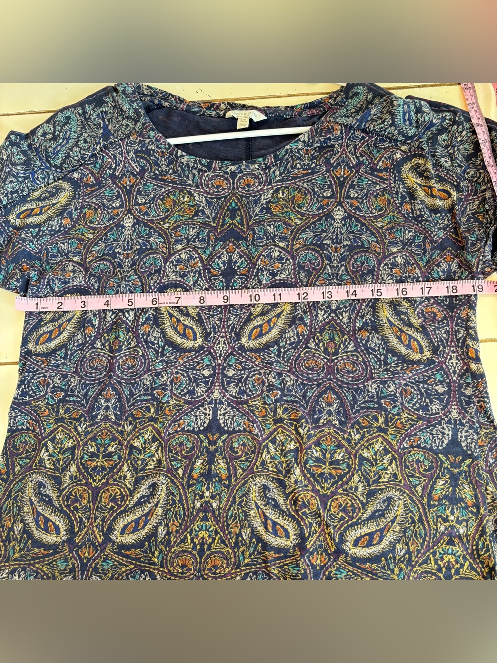 LUCKY BRAND Paisley Knit Top Women’s Large Multicolor Boho Festival Split Back - Picture 4 of 6